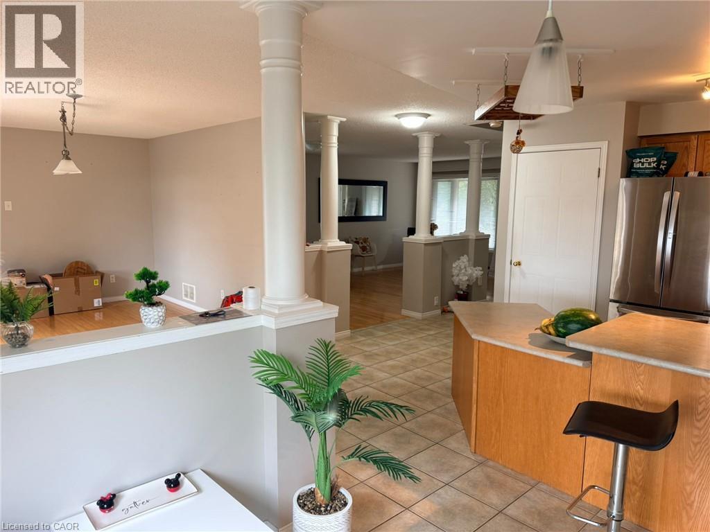 424 Newport Drive, Cambridge, Ontario  N3H 5S6 - Photo 13 - 40868166