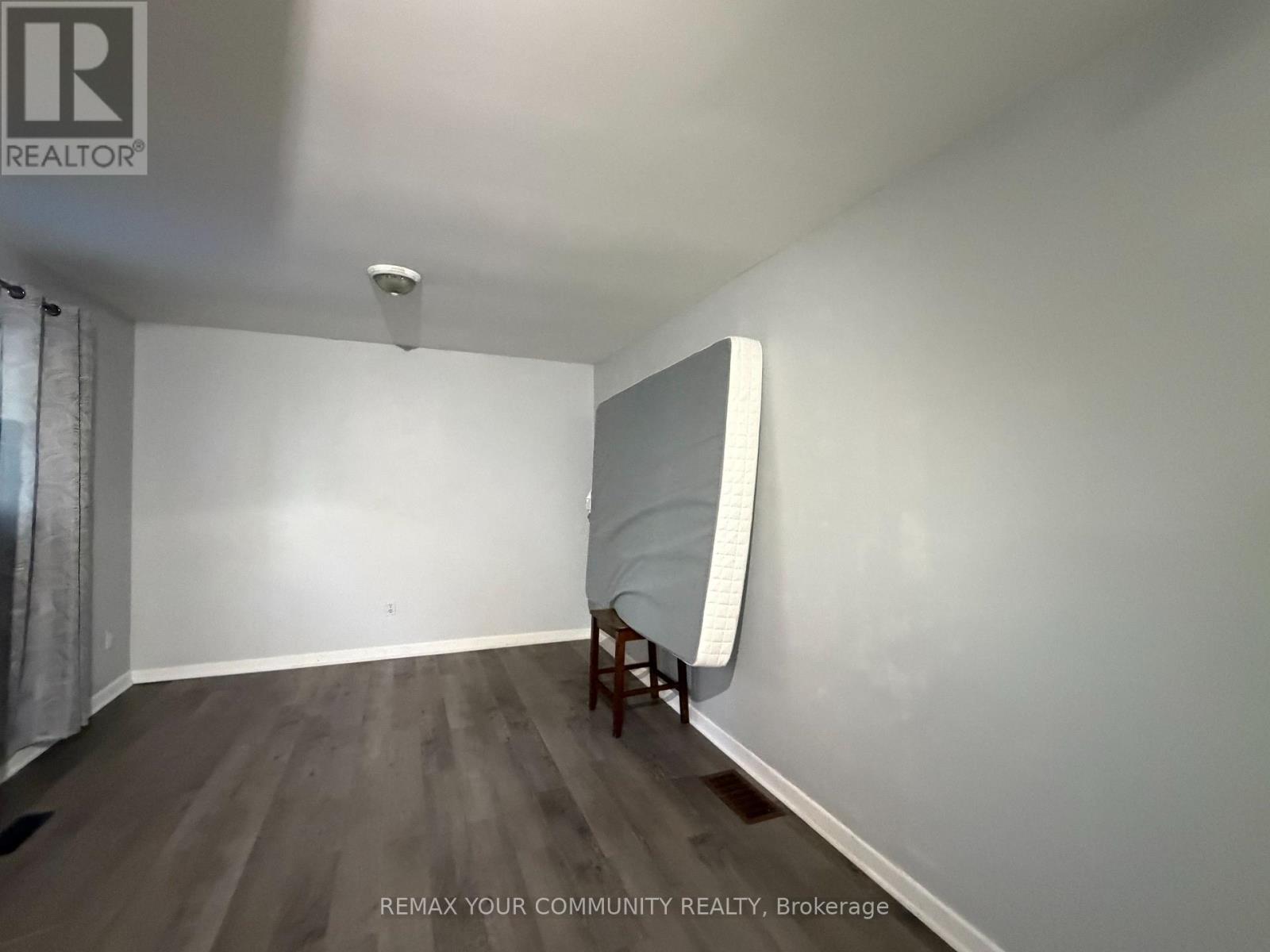15 Hutcherson Square, Toronto, Ontario  M1B 1C5 - Photo 12 - E13884378