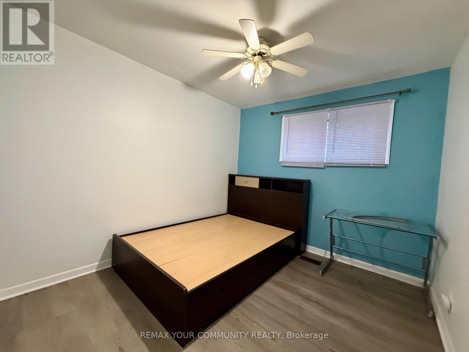 15 Hutcherson Square, Toronto, Ontario  M1B 1C5 - Photo 8 - E13884378