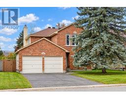 97 HUNTSMAN CRESCENT, Ottawa, Ontario