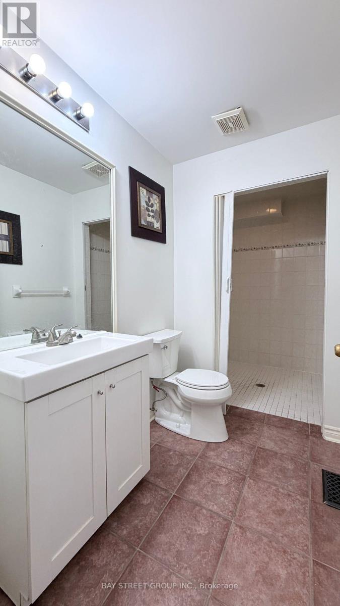 76 Sawmill Valley Drive, Newmarket, Ontario  L3X 2S3 - Photo 10 - N13885582