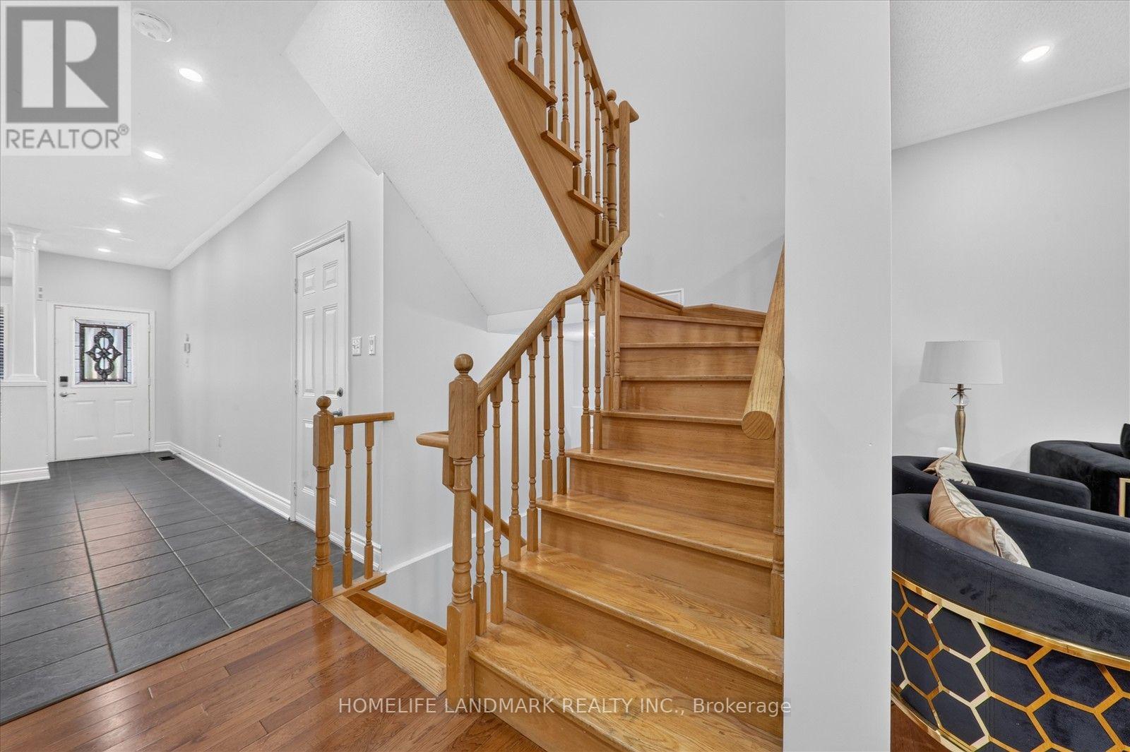 3 Wheelwright Drive, Richmond Hill, Ontario  L4E 5A5 - Photo 12 - N13885604