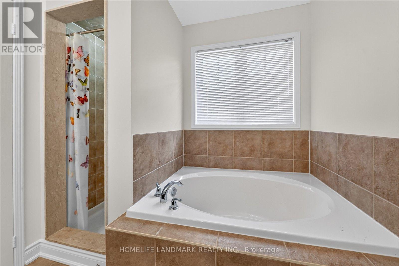 3 Wheelwright Drive, Richmond Hill, Ontario  L4E 5A5 - Photo 26 - N13885604