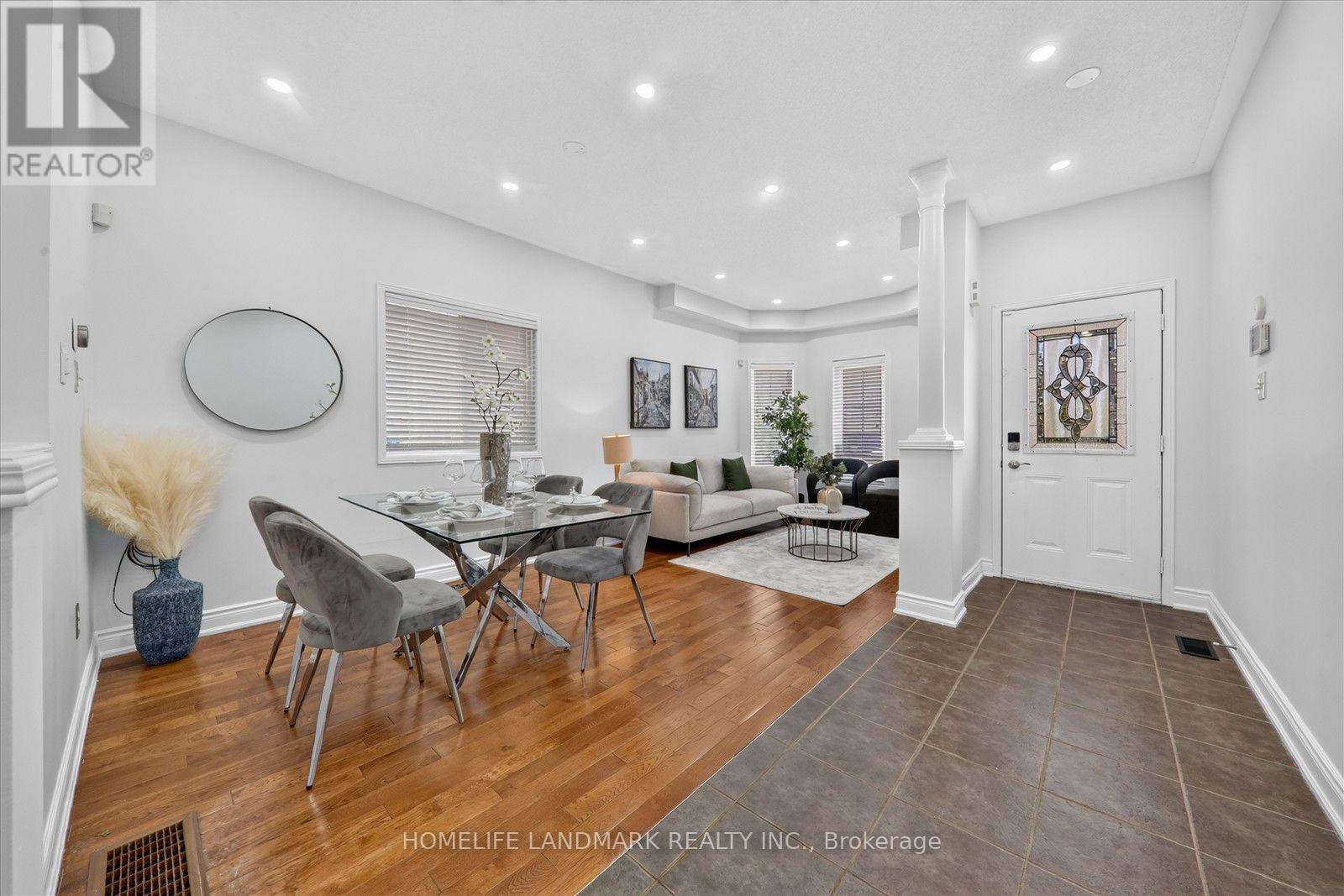 3 Wheelwright Drive, Richmond Hill, Ontario  L4E 5A5 - Photo 7 - N13885604