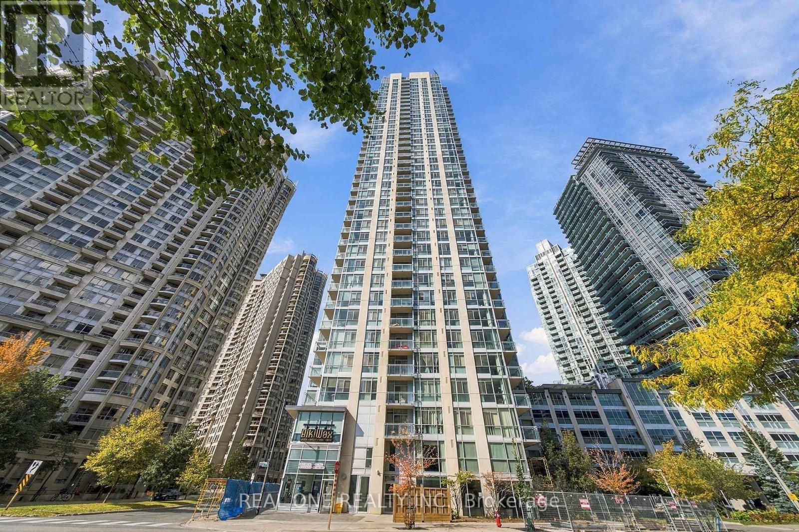 1611 - 225 Webb Drive, Mississauga, Ontario  L5B 4P2 - Photo 30 - W13885586