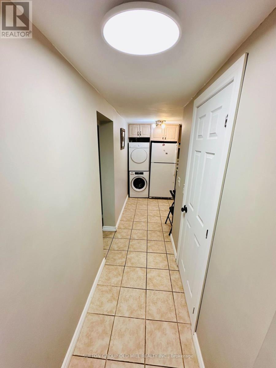 232 Aldercrest Road, Toronto, Ontario  M8W 4J7 - Photo 3 - W13885600