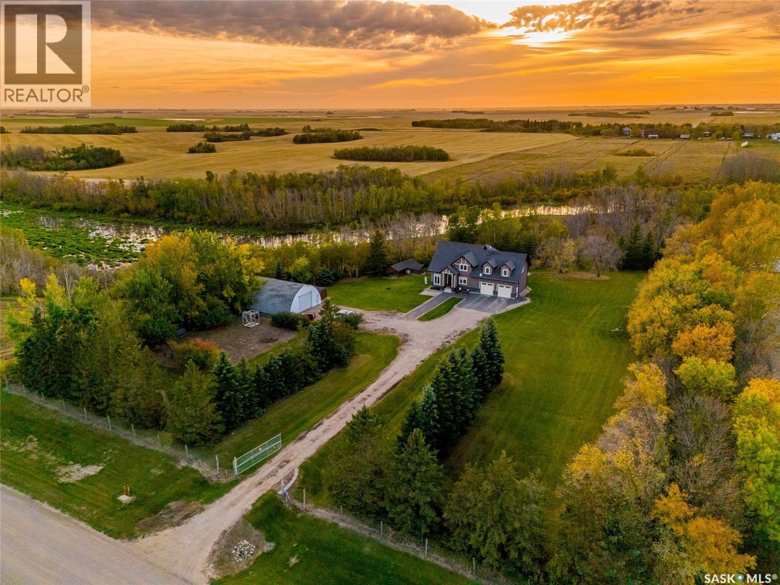 4.25 Acre Gruenthal Private Estate, Rosthern Rm No. 403, Saskatchewan  S0K 3R0 - Photo 1 - SK048392
