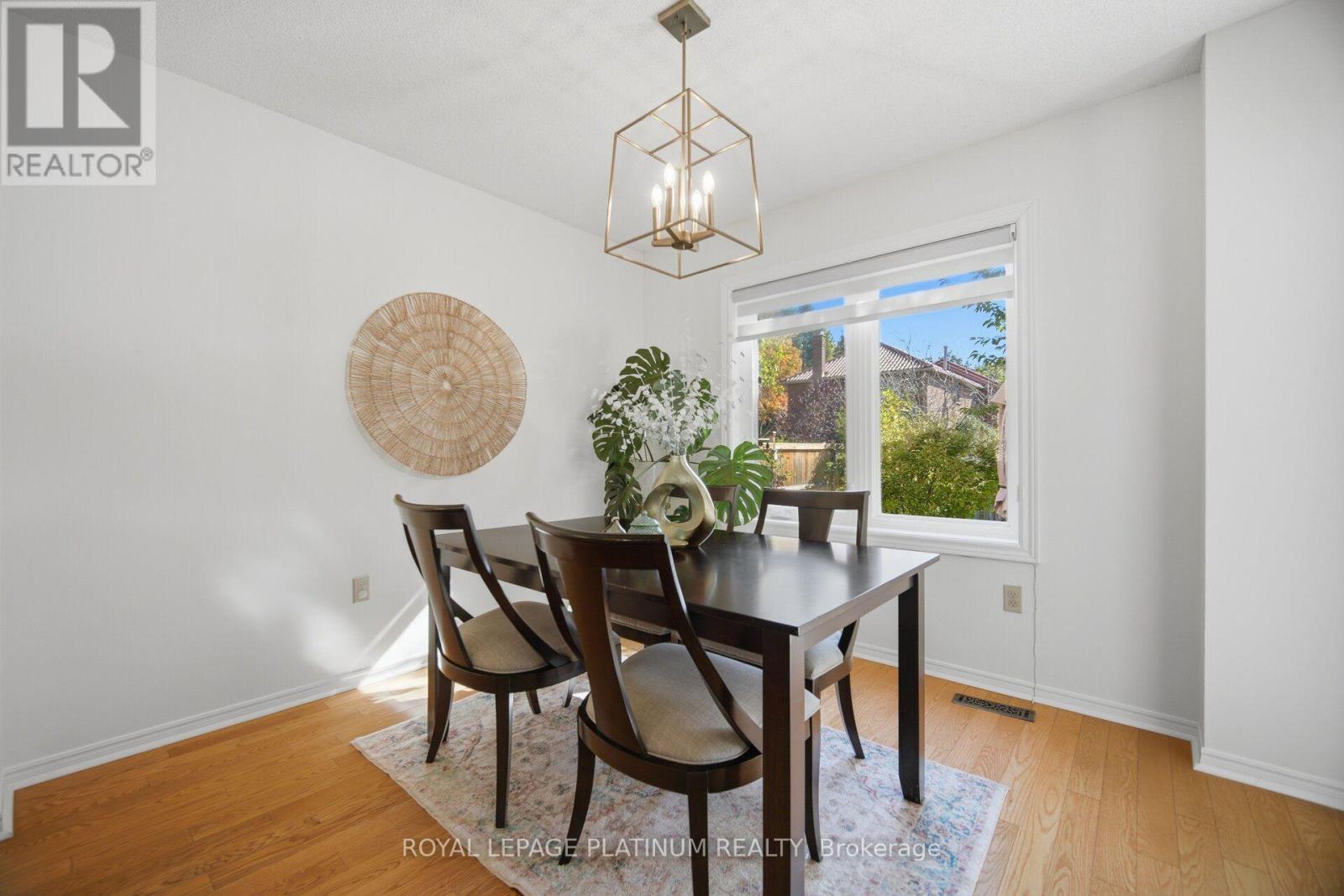514 Tipton Court, Mississauga, Ontario  L5R 3M6 - Photo 8 - W13885626