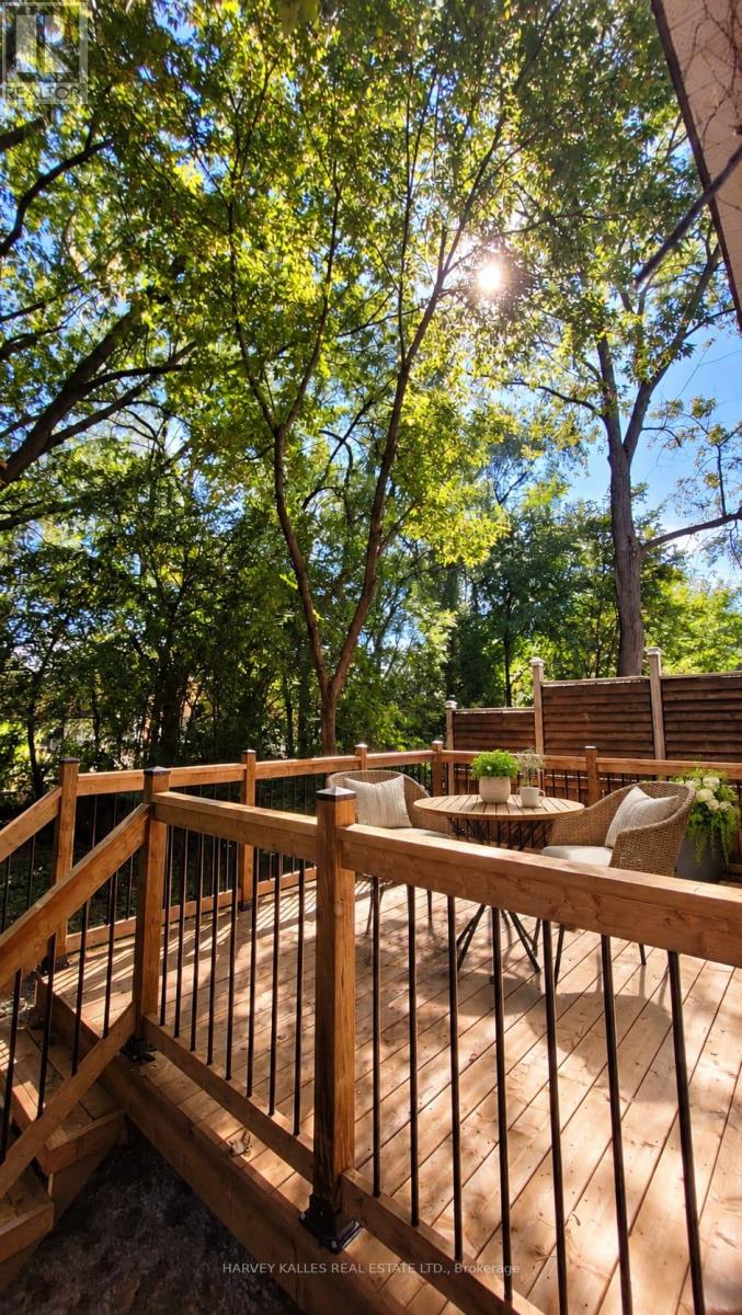 2258 Brookhurst Road, Mississauga, Ontario  L5J 1P9 - Photo 8 - W13807372