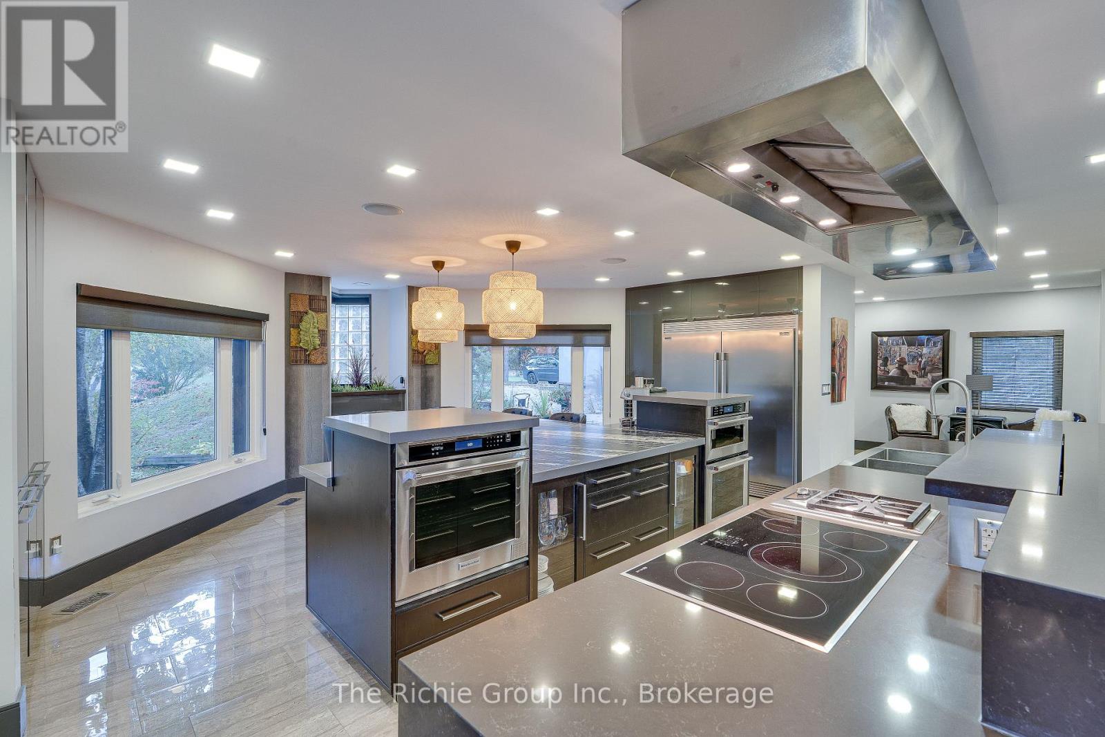 21 Bartley Drive, Caledon, Ontario  L7E 0N1 - Photo 4 - W13857336