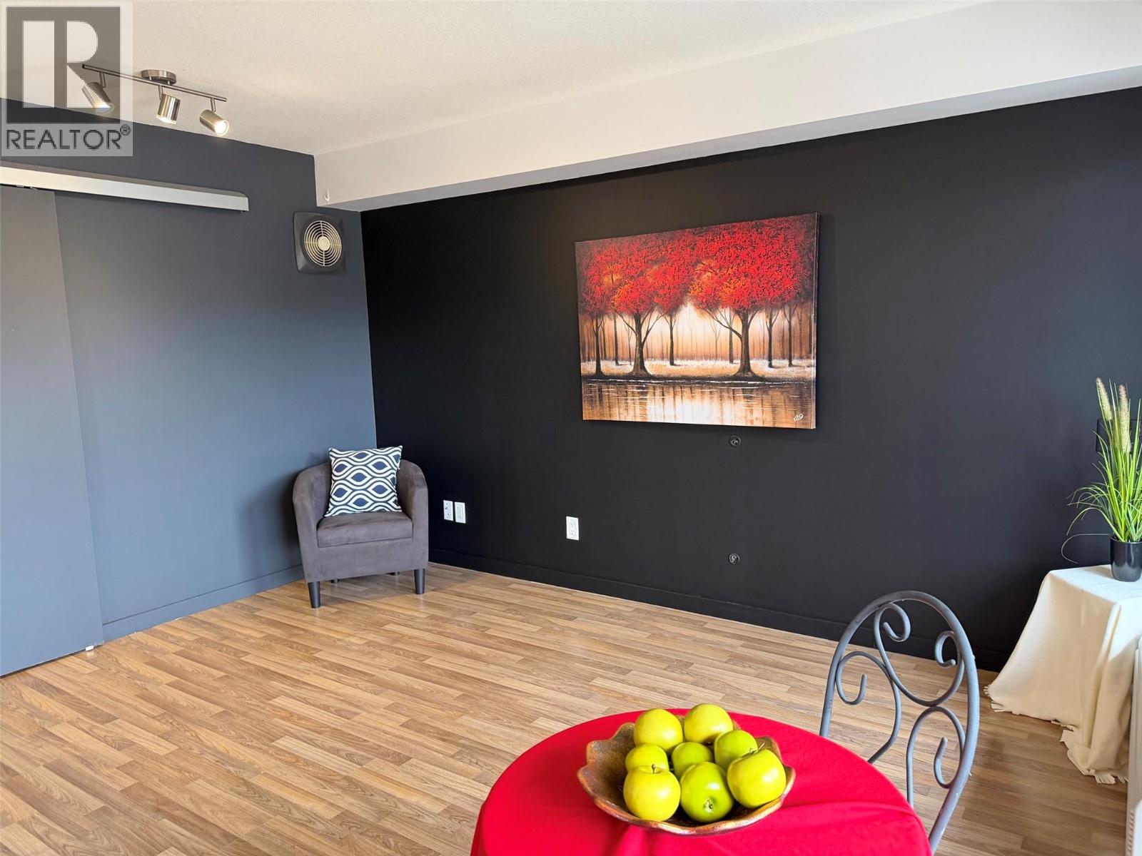1550 Dickson Avenue Unit# 218, Kelowna, British Columbia  V1Y 1H7 - Photo 14 - 10403003