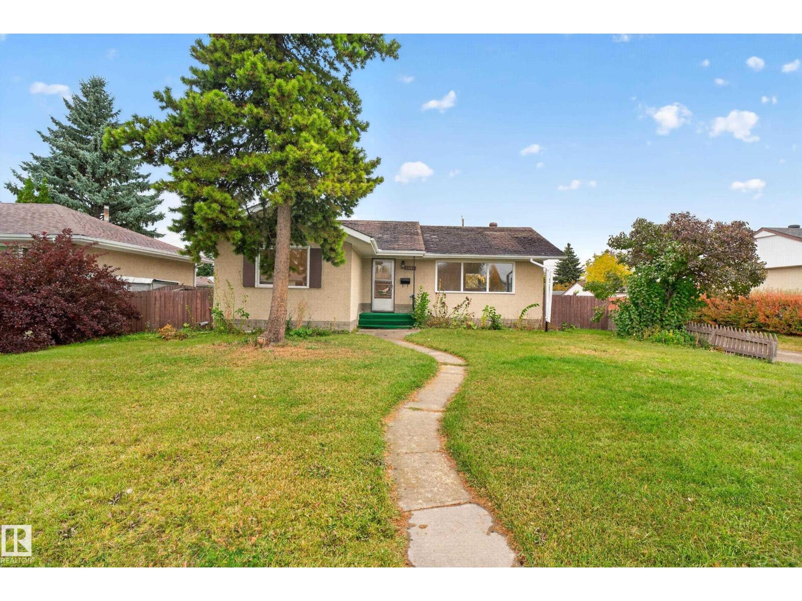 5504 105 AV NW