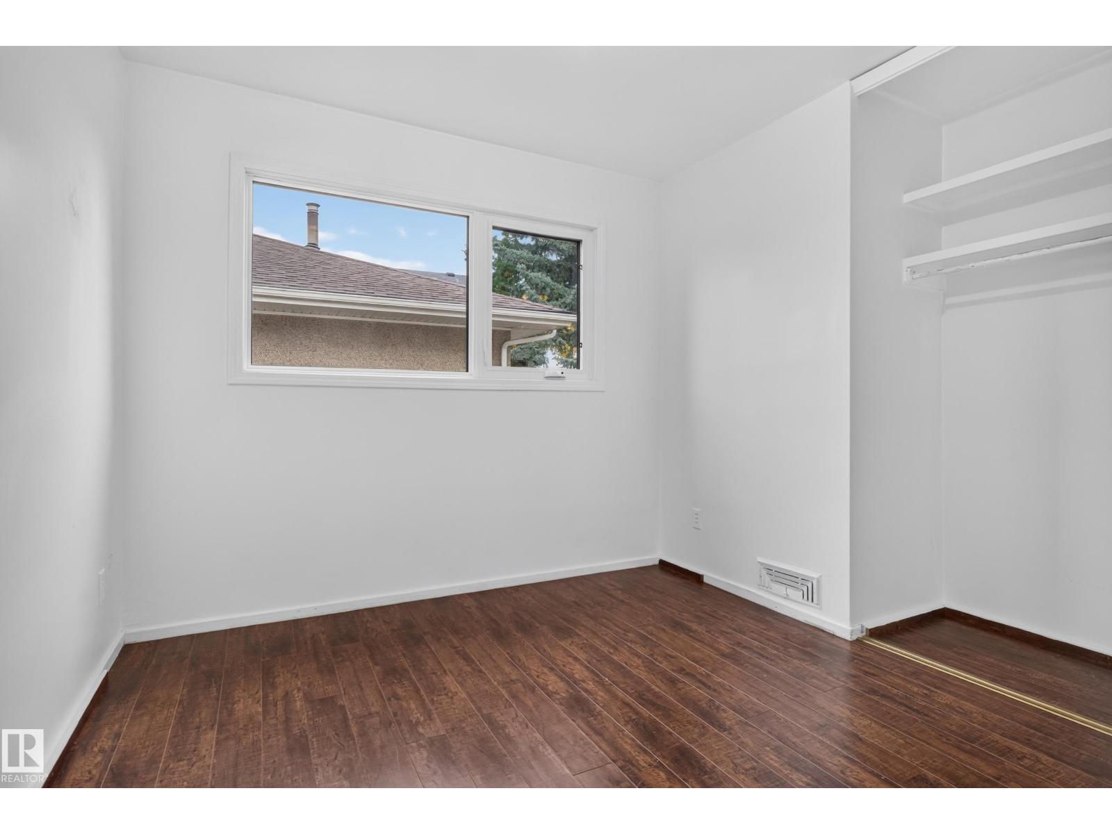 5504 105 AV NW