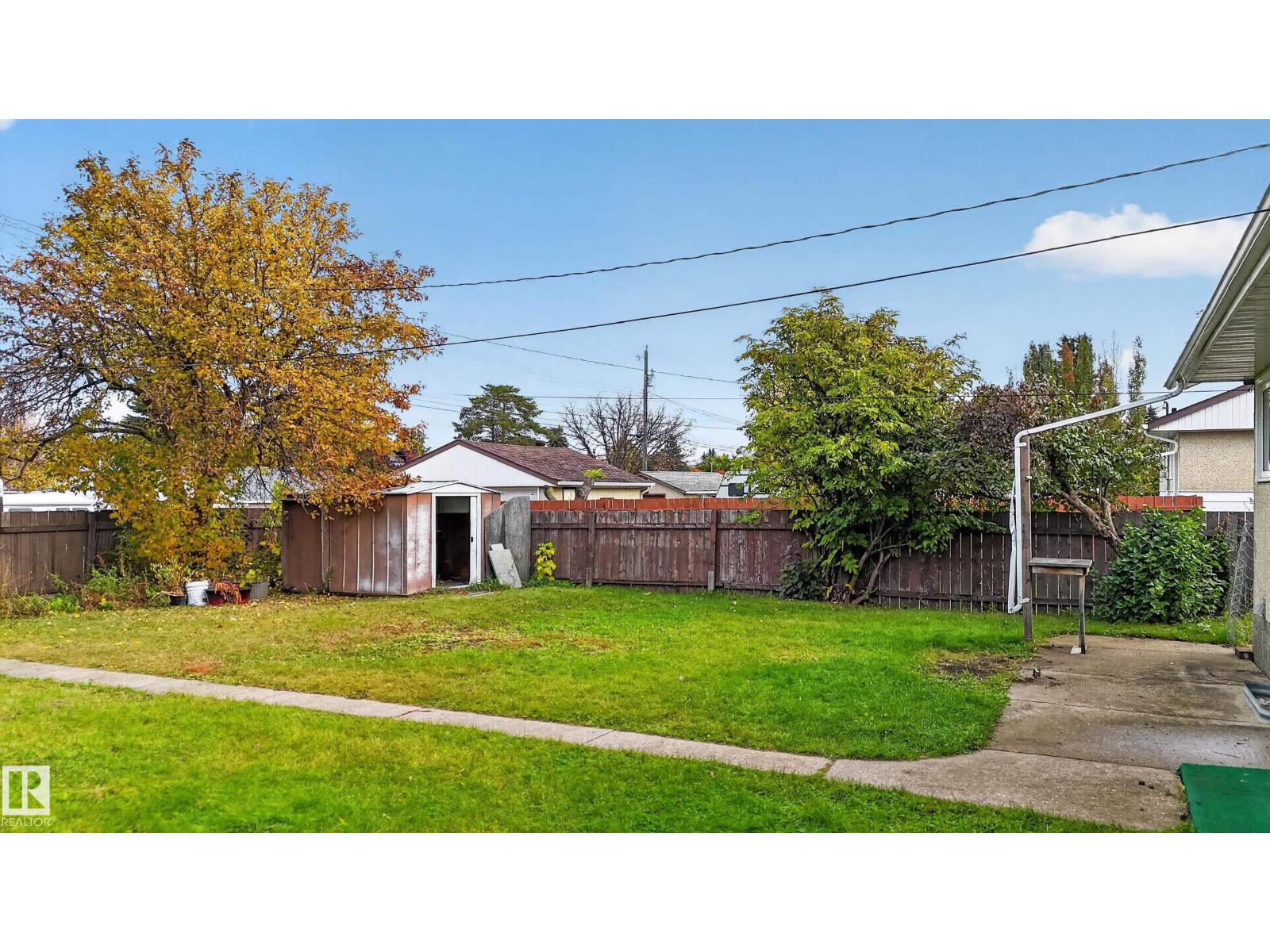 5504 105 AV NW