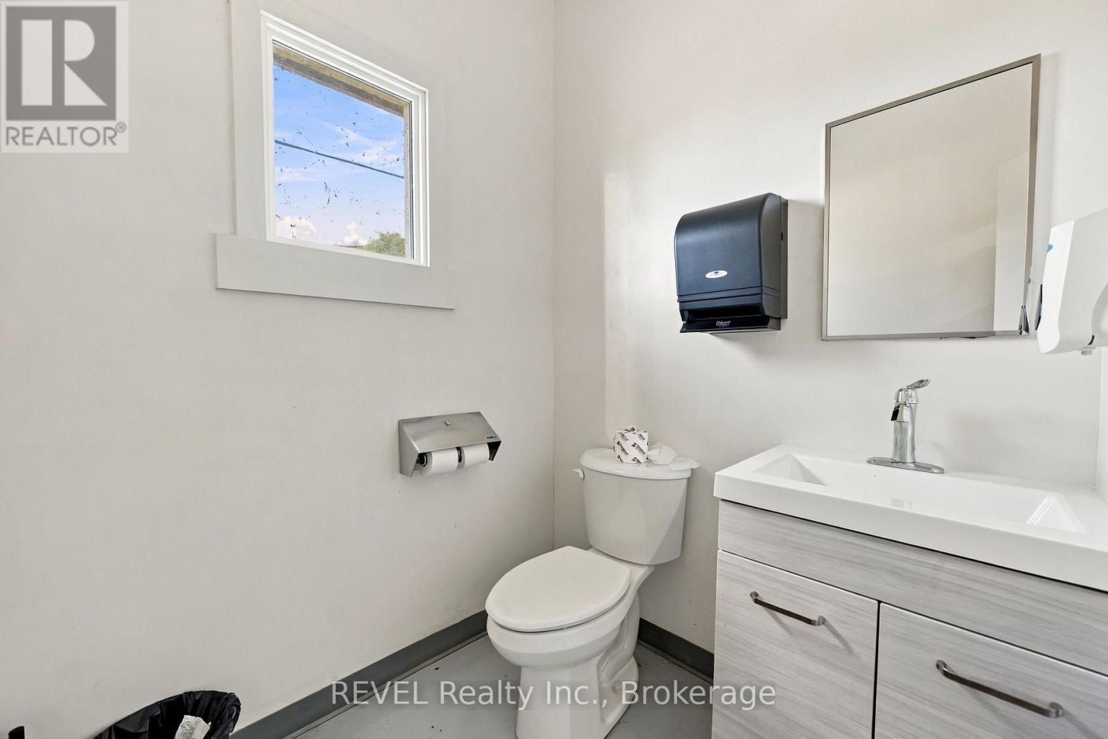 215 Garrison Road, Fort Erie, Ontario  L2A 1M6 - Photo 16 - X13885644