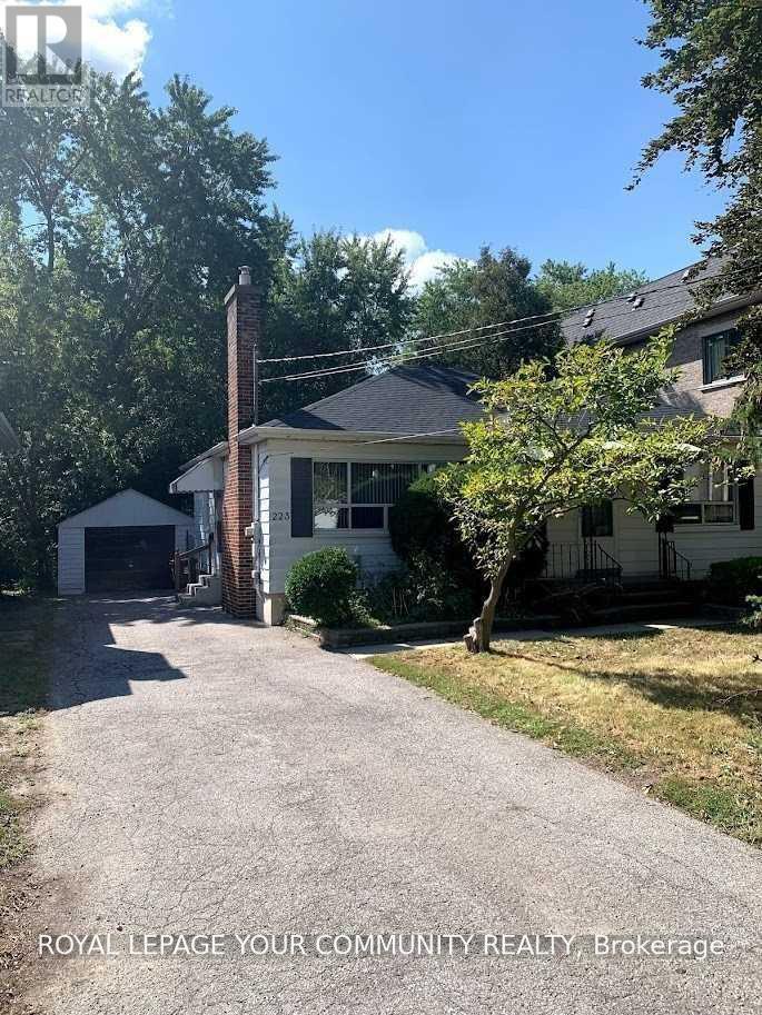 223 MCKEE AVENUE, Toronto, Ontario