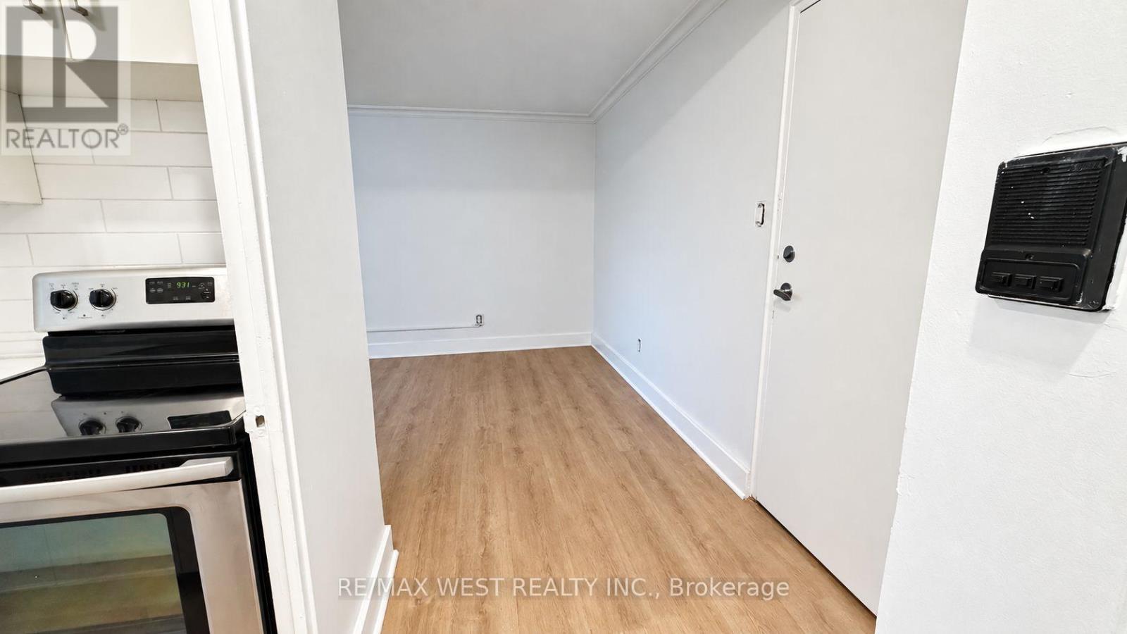 110 - 1243 Broadview Avenue, Toronto, Ontario  M4K 2T3 - Photo 10 - E13885638