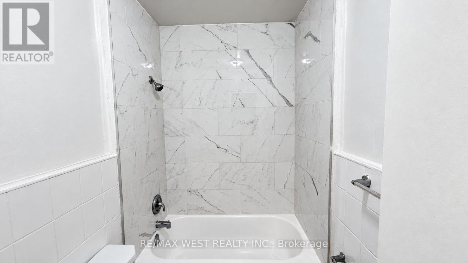 110 - 1243 Broadview Avenue, Toronto, Ontario  M4K 2T3 - Photo 16 - E13885638