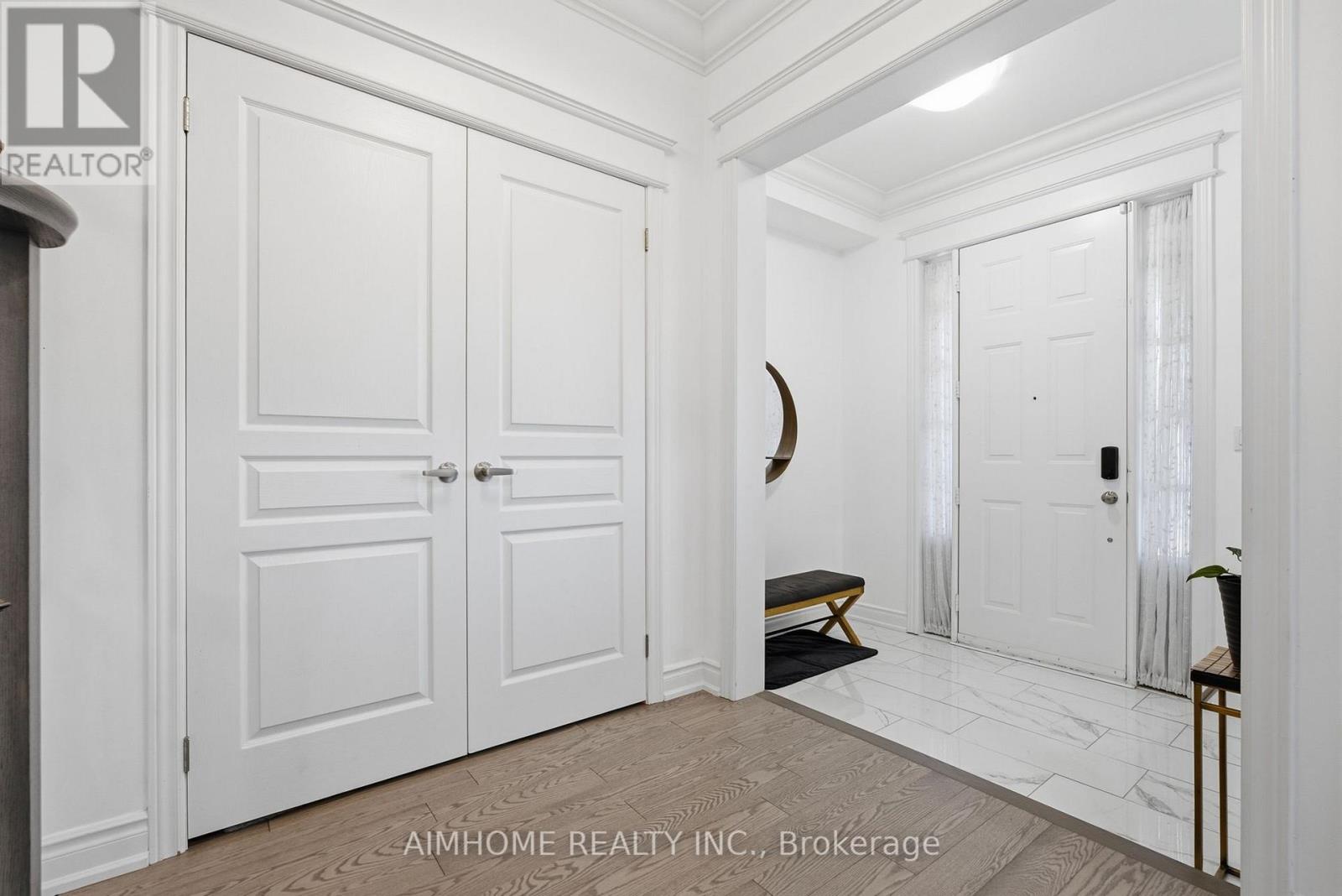 15 Calamint Lane, Richmond Hill, Ontario  L4E 1C3 - Photo 4 - N13885658