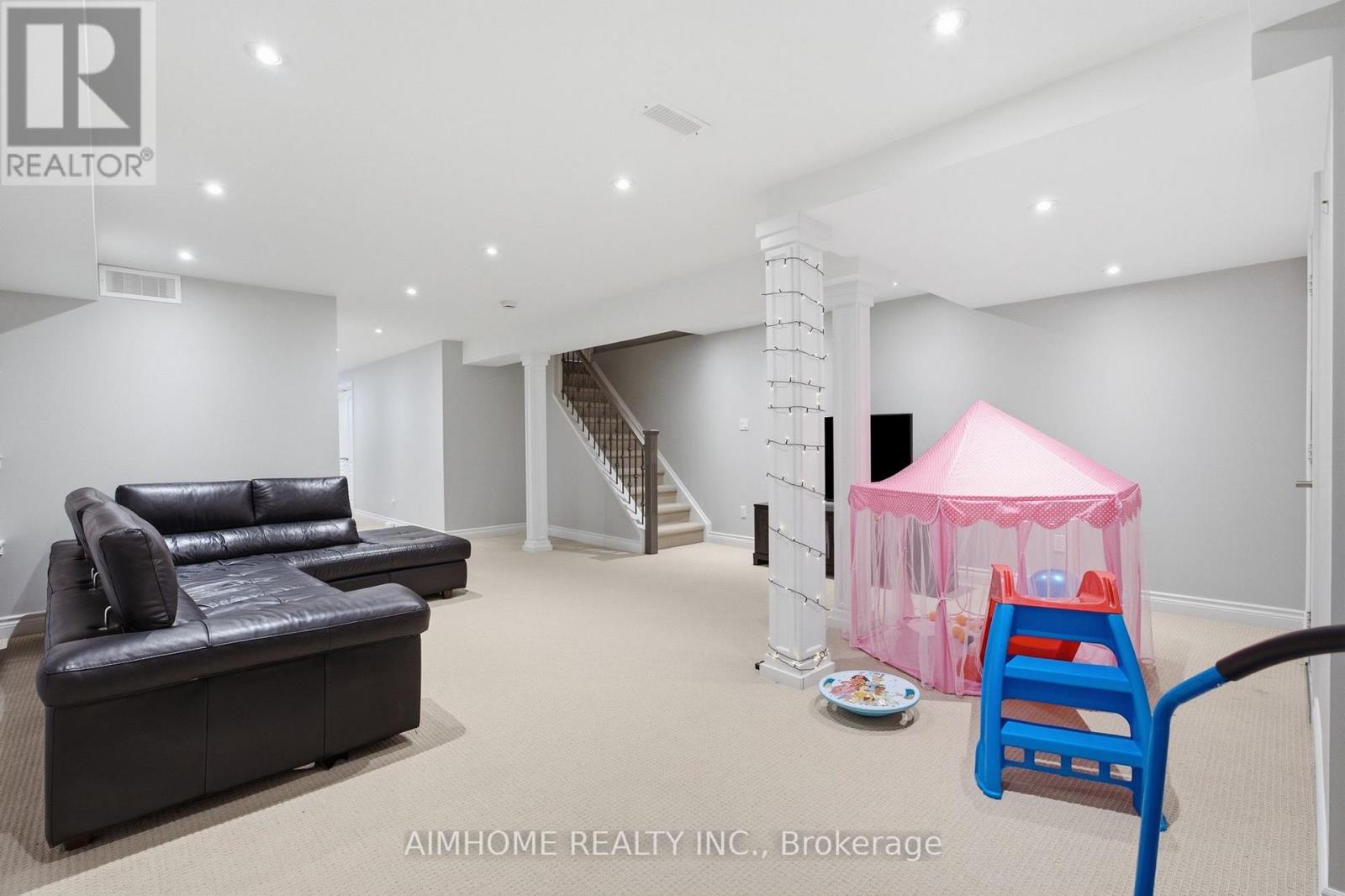 15 Calamint Lane, Richmond Hill, Ontario  L4E 1C3 - Photo 45 - N13885658