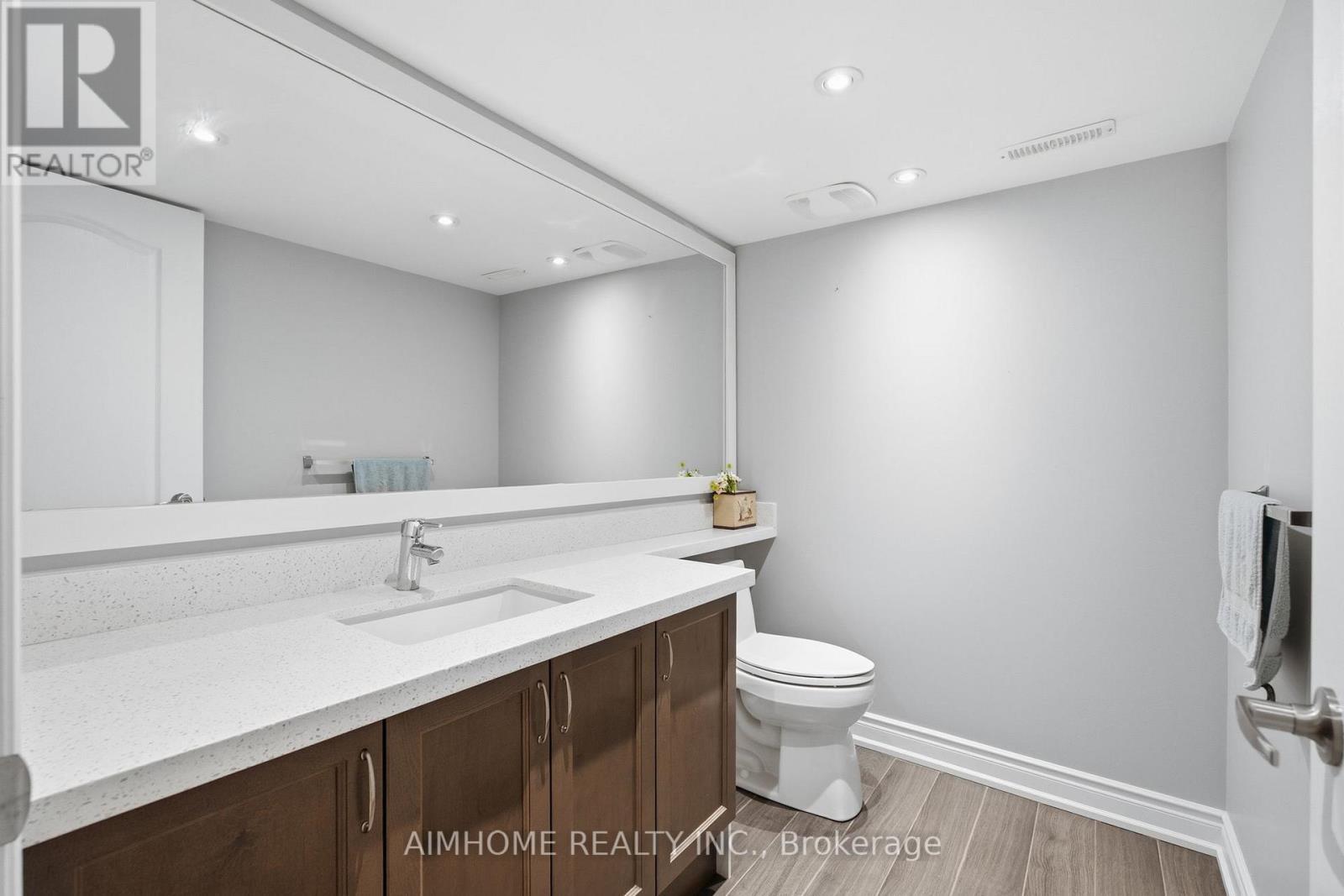 15 Calamint Lane, Richmond Hill, Ontario  L4E 1C3 - Photo 48 - N13885658