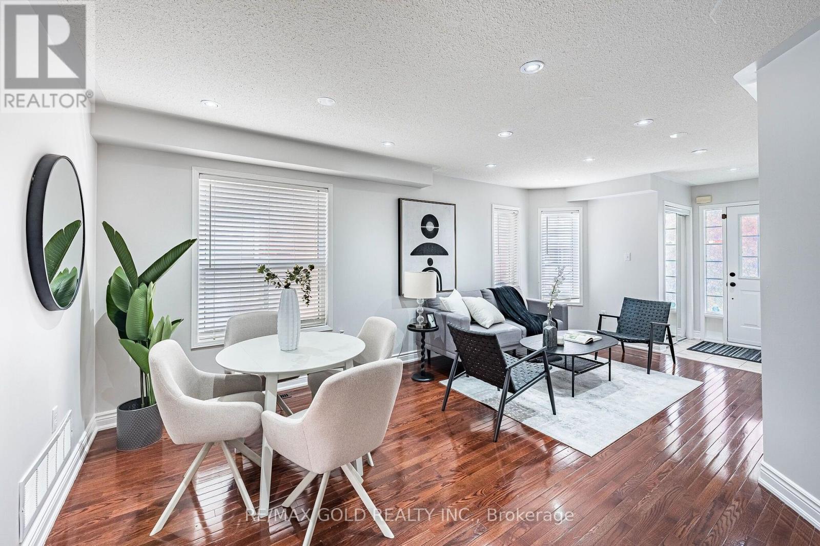 21 Edenvalley Road, Brampton, Ontario  L7A 2M6 - Photo 8 - W13885642