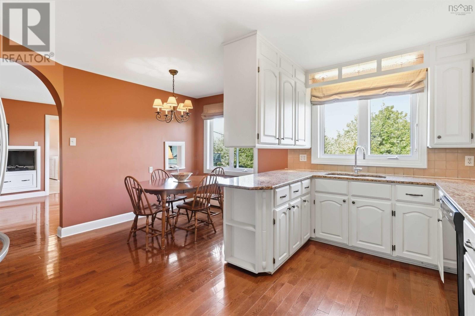 20 Bayswater Road, Dartmouth, Nova Scotia  B2W 4E1 - Photo 13 - 202625053