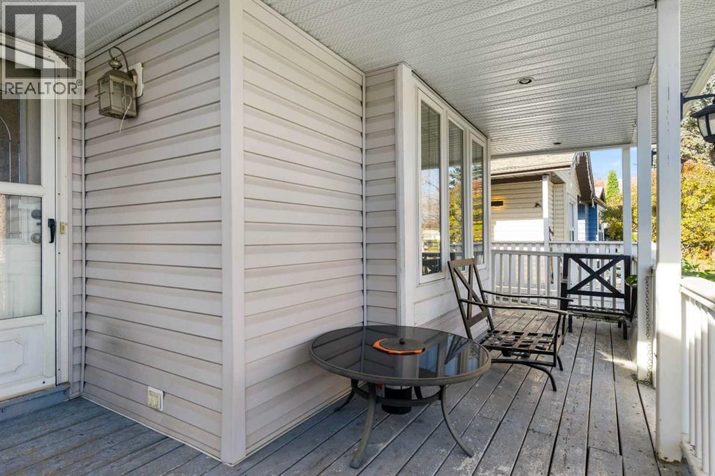 921 Erin Woods Drive Se, Calgary, Alberta  T2B 2X1 - Photo 6 - A2350628