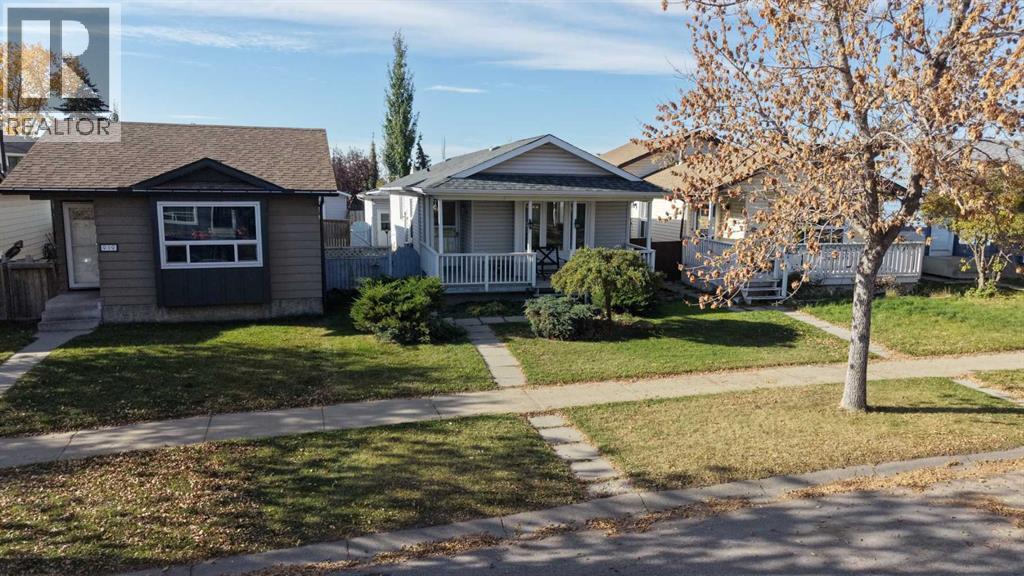921 Erin Woods Drive Se, Calgary, Alberta  T2B 2X1 - Photo 33 - A2350628