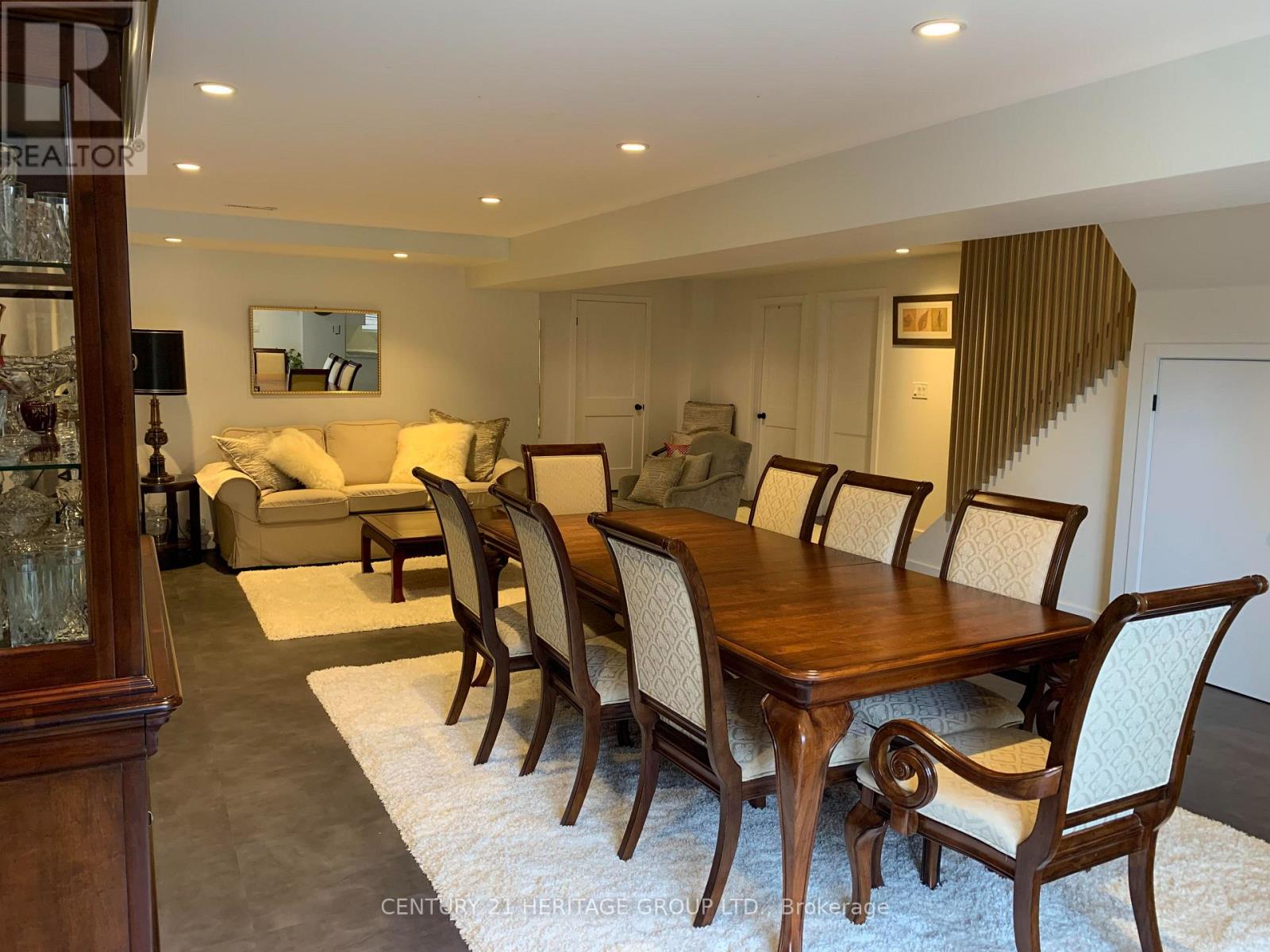 Walk-Out Basement - 337 Carruthers Avenue, Newmarket, Ontario  L3X 2B7 - Photo 6 - N13885686
