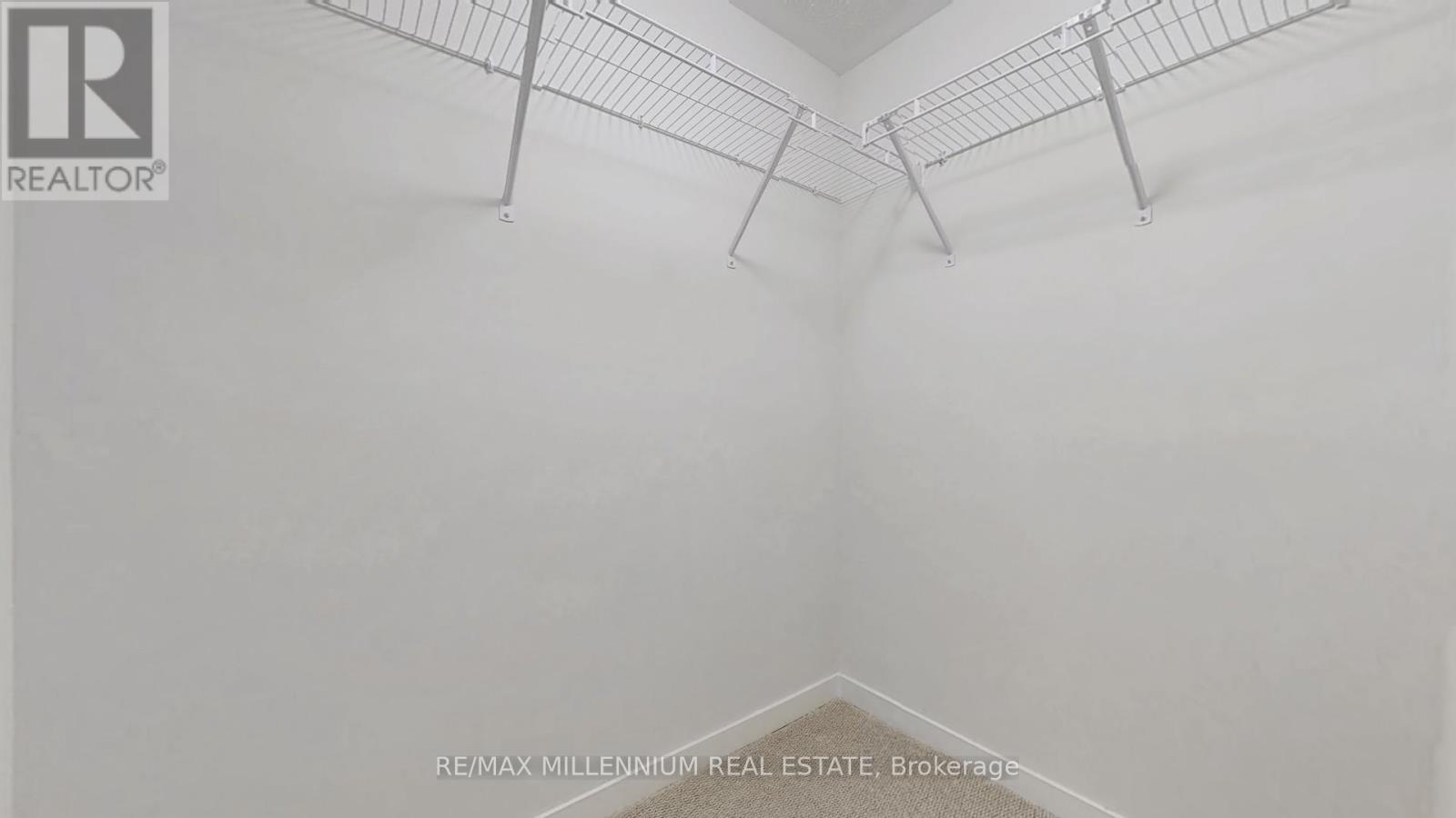 64 - 31 Honeycrisp Crescent, Vaughan, Ontario  L4K 0N6 - Photo 23 - N13885696