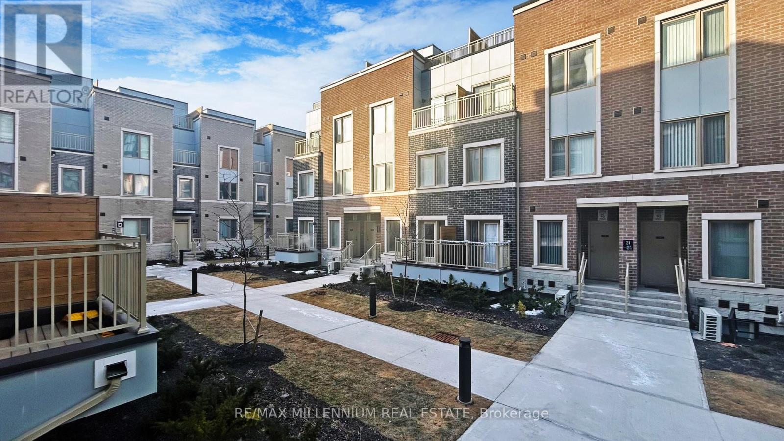 64 - 31 Honeycrisp Crescent, Vaughan, Ontario  L4K 0N6 - Photo 4 - N13885696