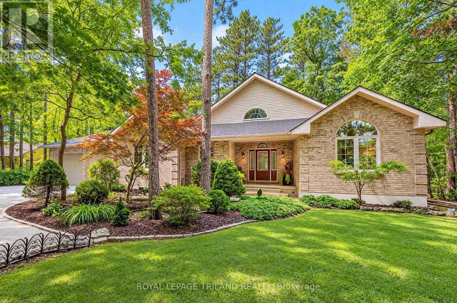 9958 RIVERVIEW ROAD, Lambton Shores, Ontario