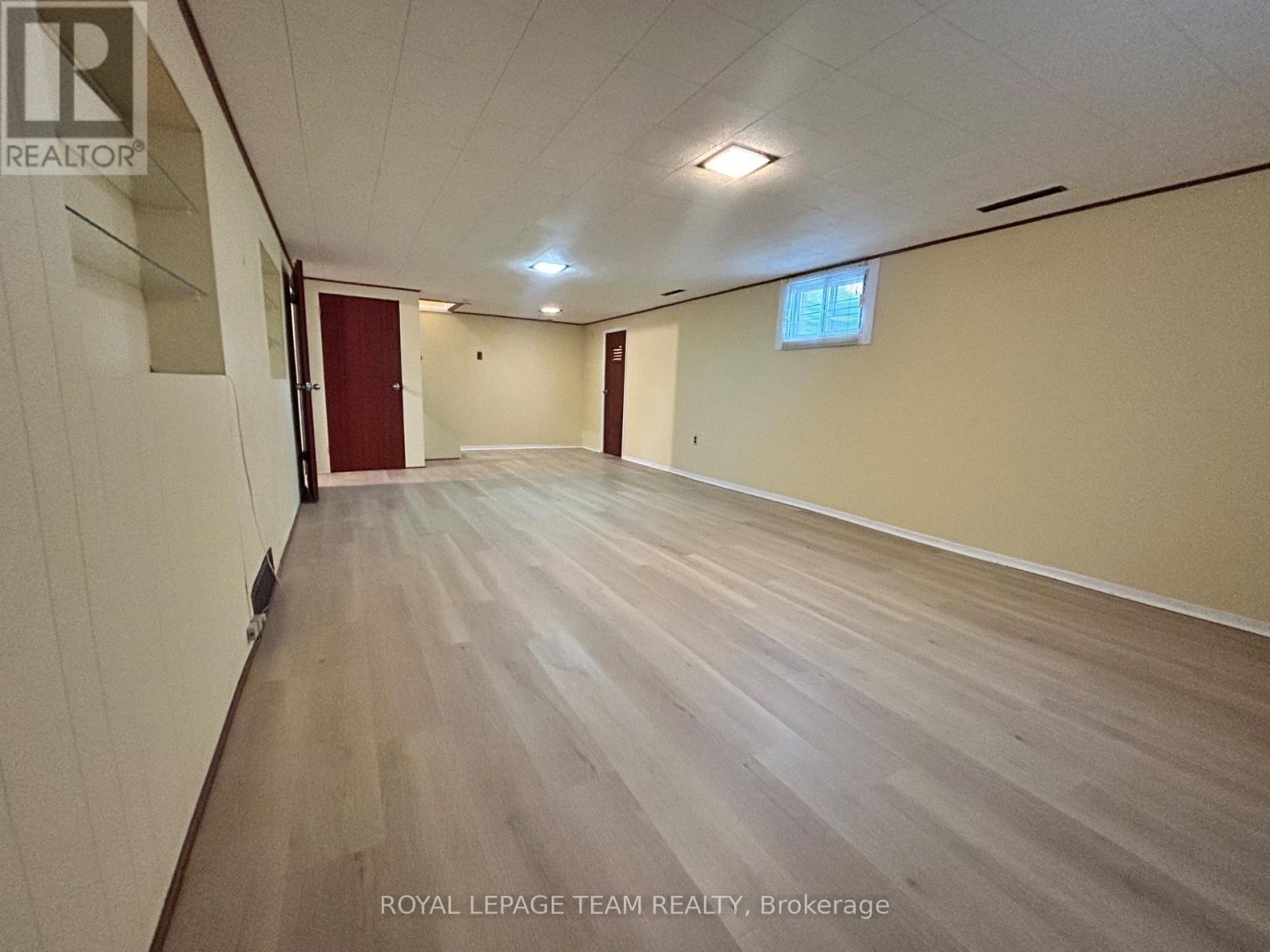 957 Winnington Avenue, Ottawa, Ontario  K2B 5C6 - Photo 39 - X13725288