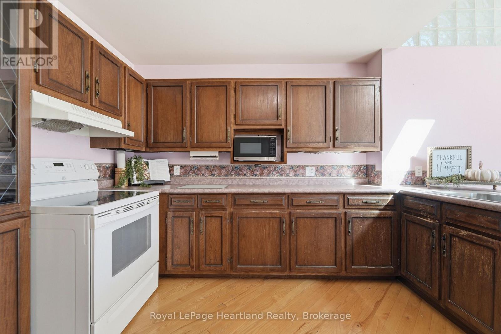 73010 Goshen Line, Bluewater, Ontario  N0M 2T0 - Photo 12 - X13885678