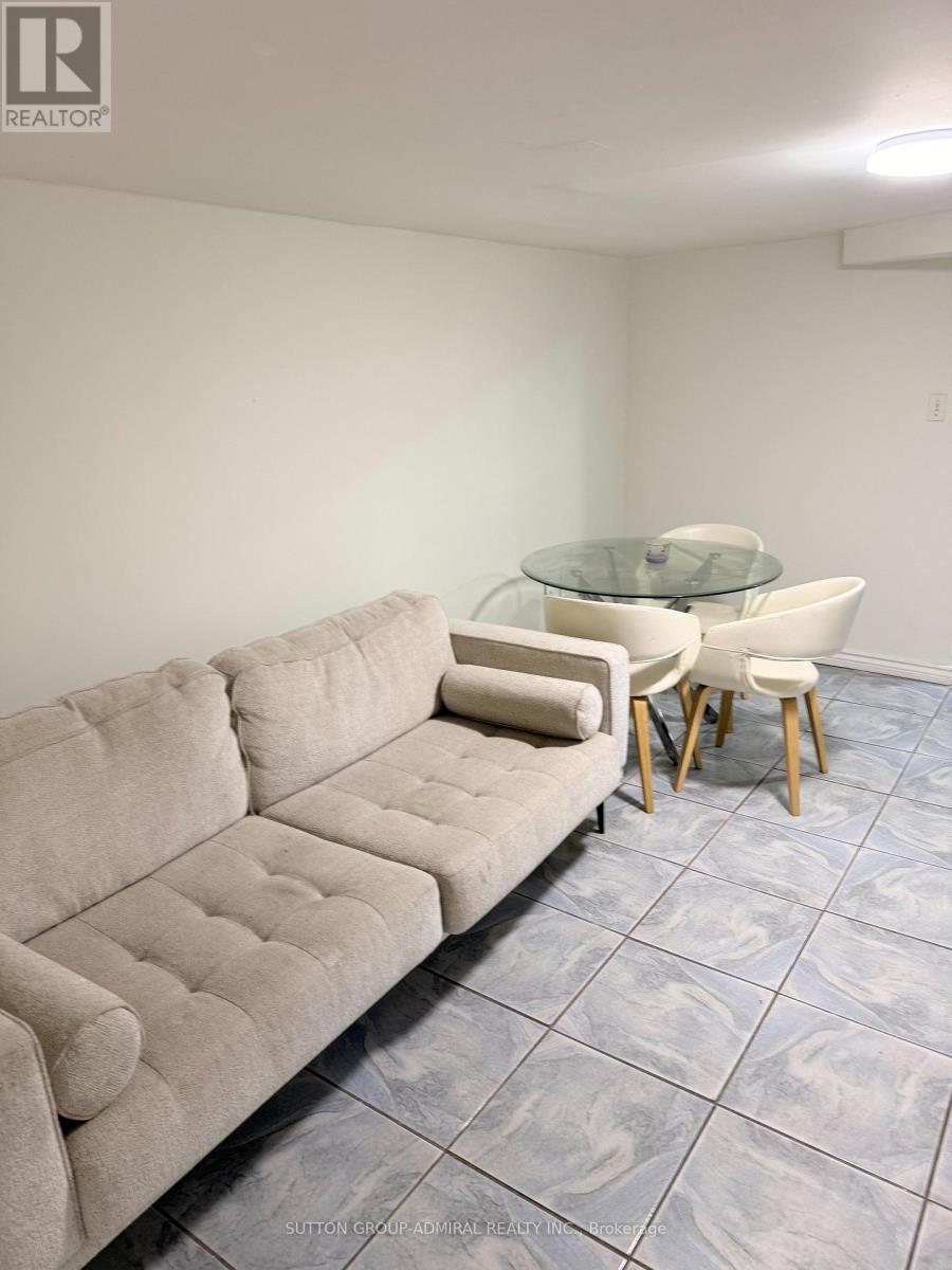 Main - 241 Dunraven Drive, Toronto, Ontario  M6M 1H8 - Photo 7 - W13885682