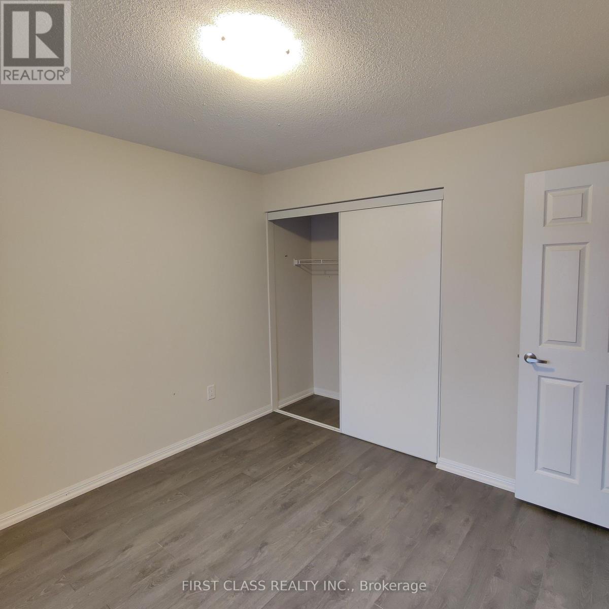 917 Farmstead Drive, Milton (Wi Willmott), Ontario  L9T 8J5 - Photo 13 - W13885688