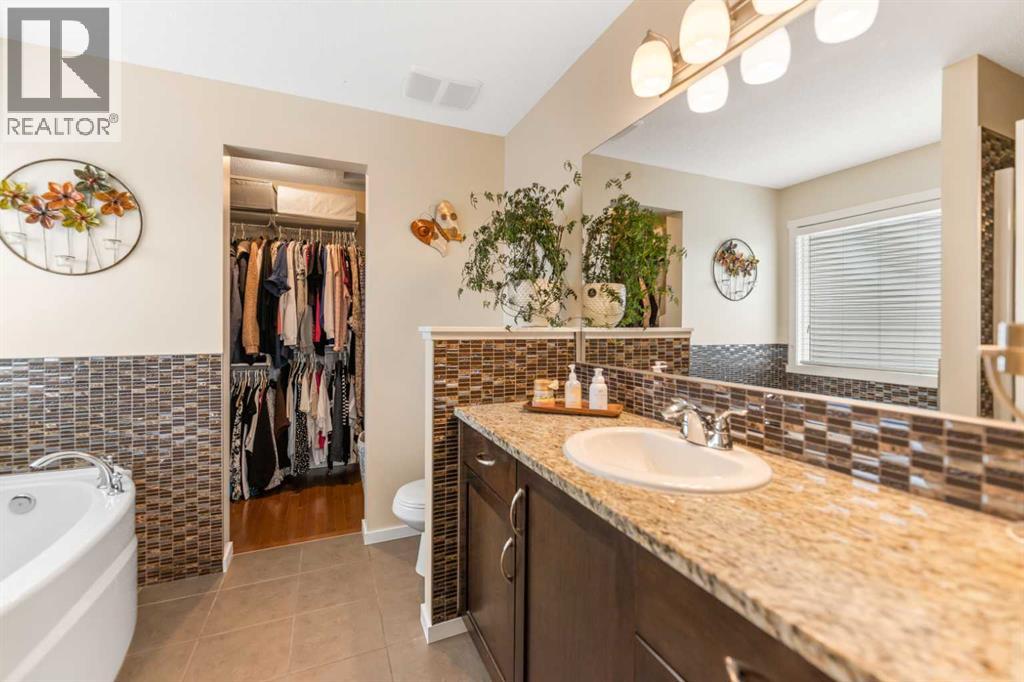 29 Brightoncrest Heights SE, Calgary, Alberta  T2Z 0X4 - Photo 32 - A2348424