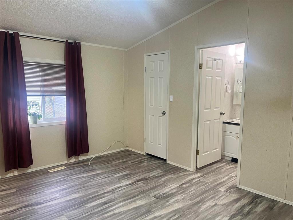14 Goldfinch Crescent, Brandon, Manitoba  R7C 1B2 - Photo 7 - 202618567