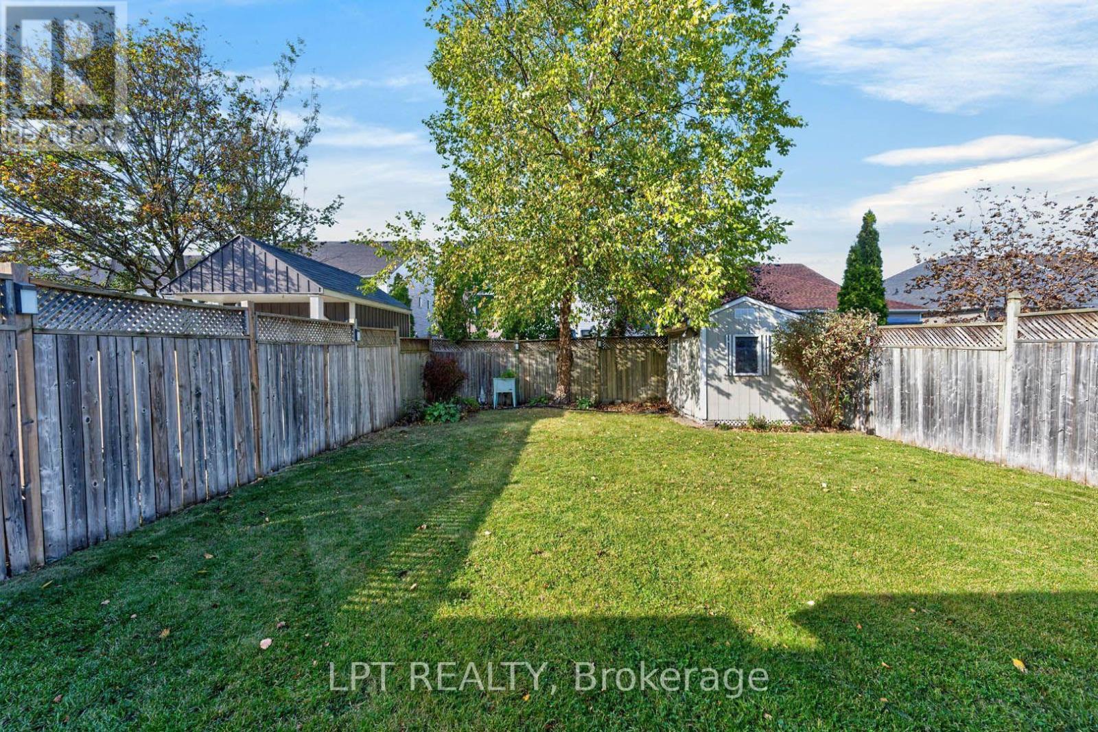 32 Primeau Avenue, Whitby, Ontario  L1M 2B7 - Photo 40 - E13885564