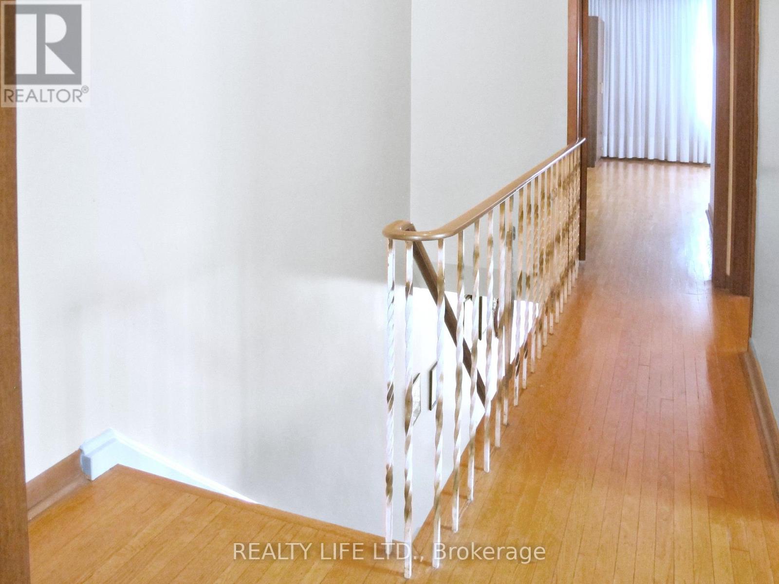 61 Cameron Avenue, Toronto, Ontario  M6M 1R1 - Photo 21 - W13442608