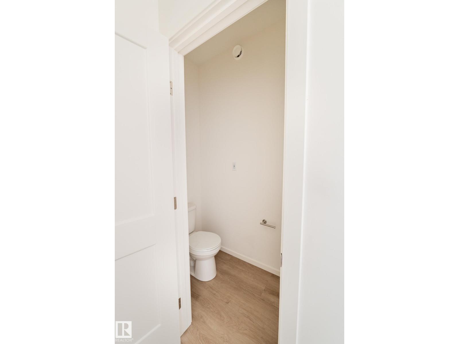 7694 174A AV NW