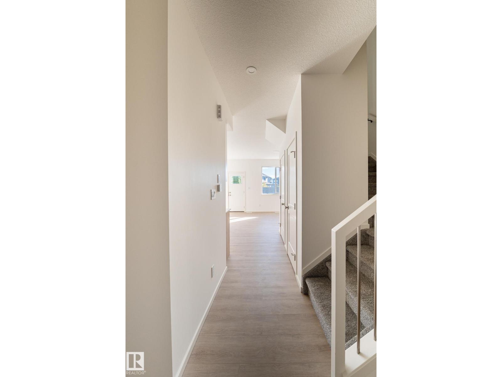 7694 174A AV NW