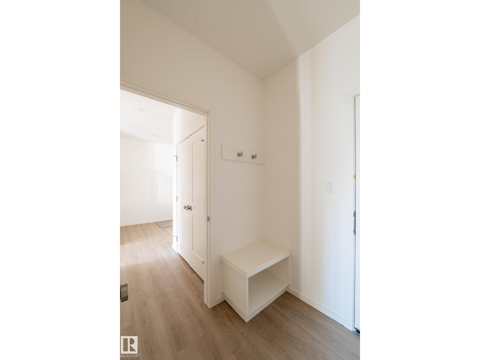 7694 174A AV NW