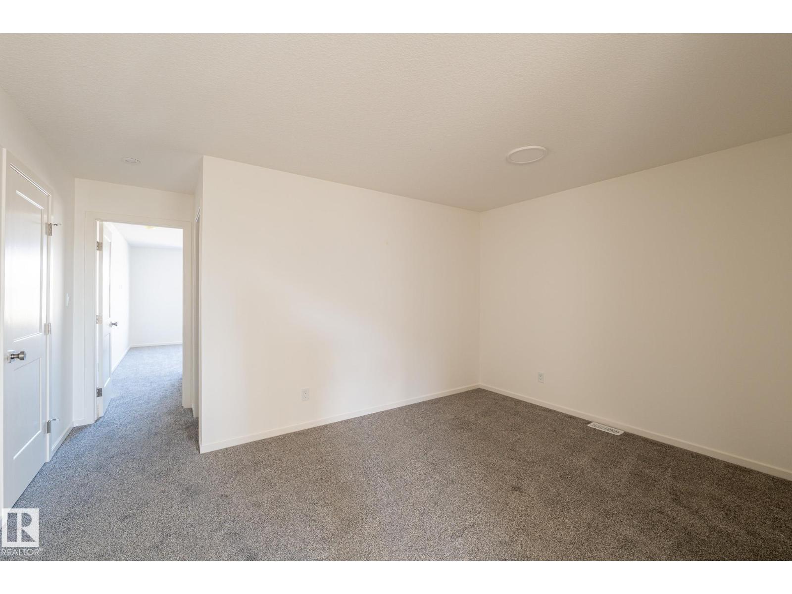 7694 174A AV NW