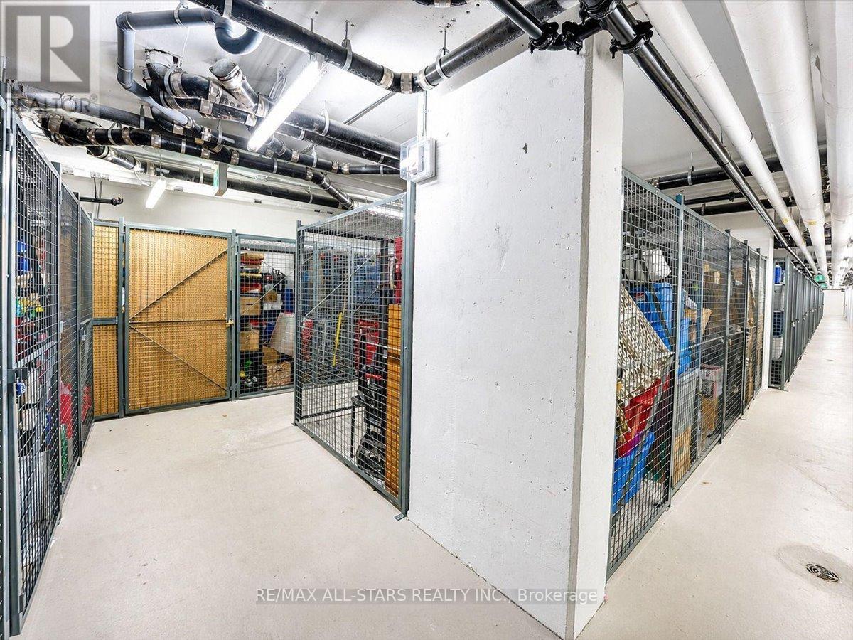 824 - 8 Trent Avenue, Toronto, Ontario  M4C 0A6 - Photo 36 - E13790018