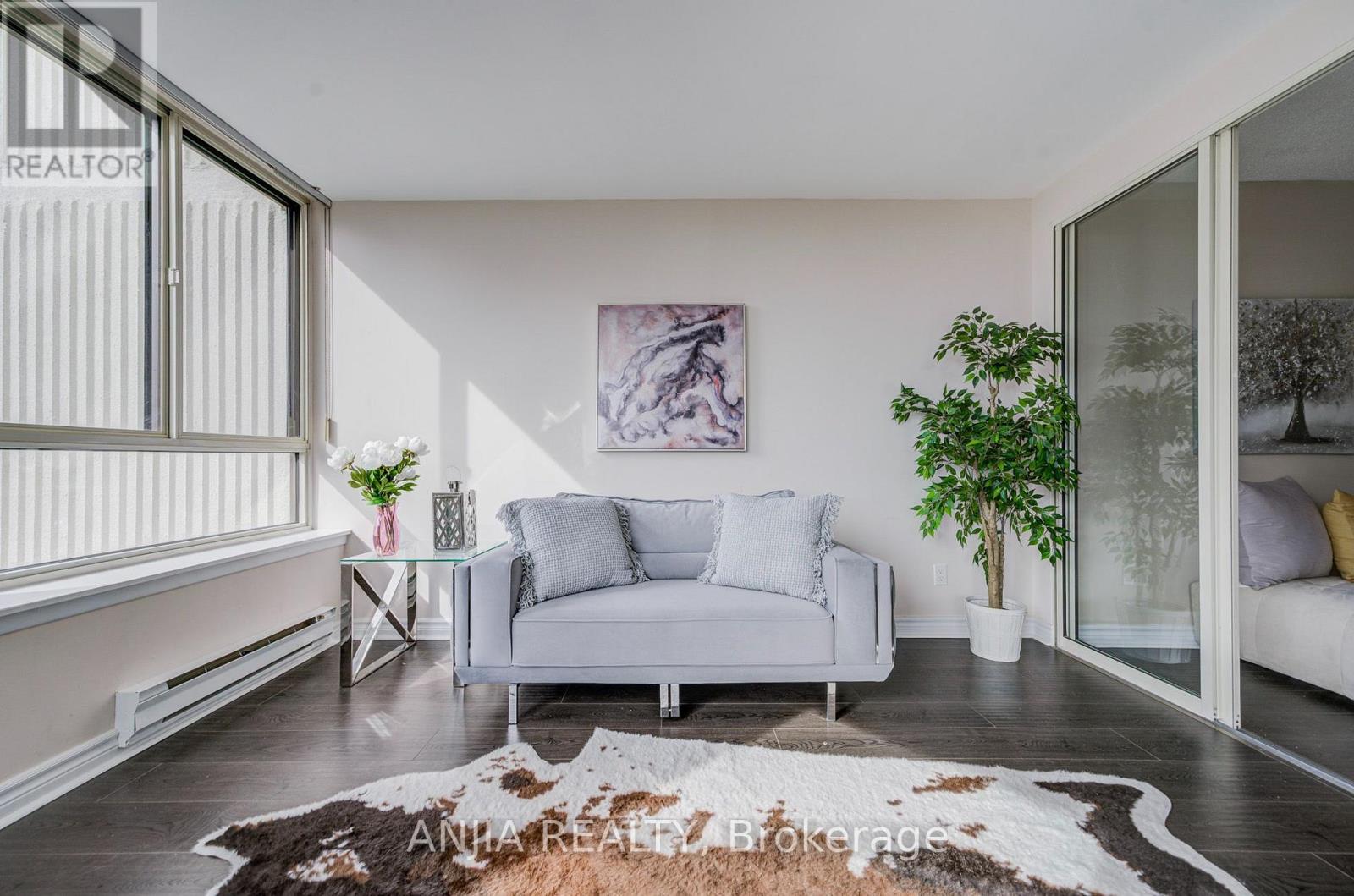 1107 - 275 Bamburgh Circle, Toronto, Ontario  M1W 3X4 - Photo 18 - E13874802