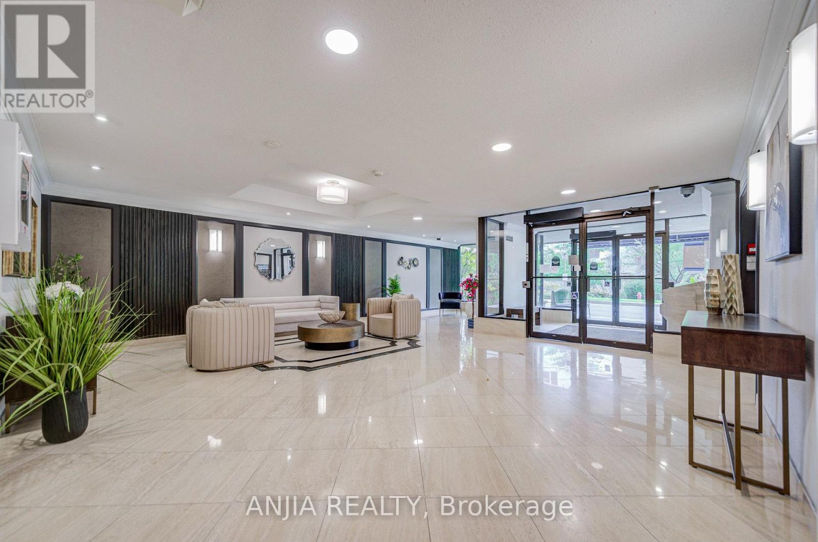 1107 - -275 Bamburgh Circle, Toronto, Ontario  M1W 3X4 - Photo 3 - E13876158