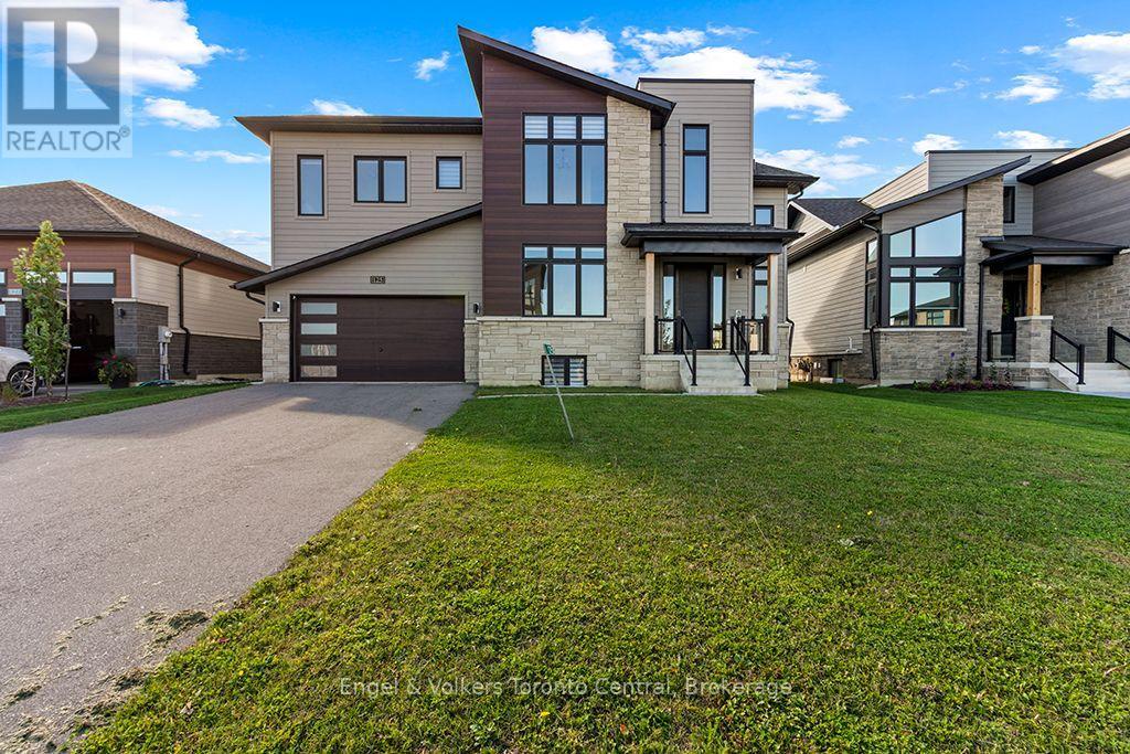 125 STONELEIGH DRIVE, Blue Mountains, Ontario