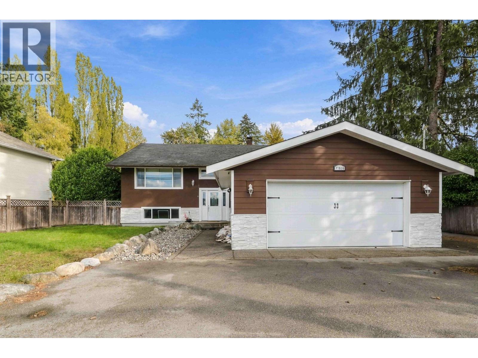 11926 236 Street, Maple Ridge, British Columbia  V4R 2G2 - Photo 3 - R3157021